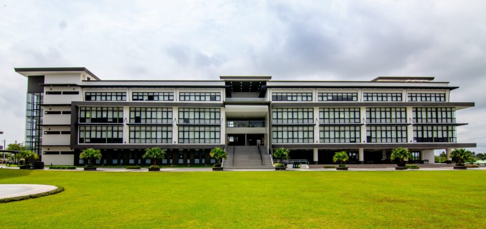 de la salle zobel vermosa dlsz vermosa campus